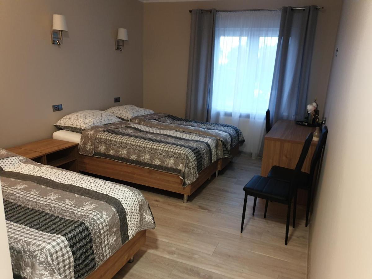 Motel Na Stacji Paliw Устроне-Морске Экстерьер фото